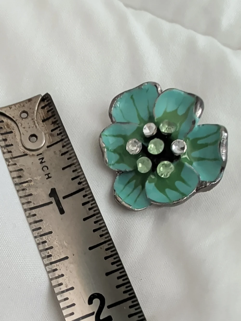 Elegant Vintage Mint Green Enamel Floral Brooch w/Light Green Crystal Centers